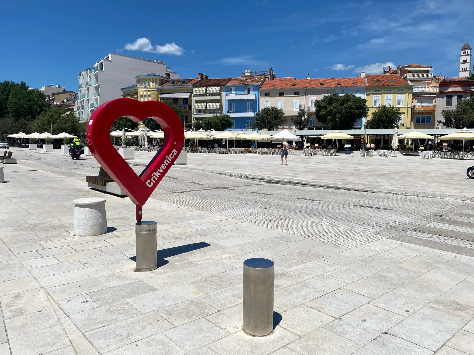Town centre and Crikvenica heart installation near the harbour