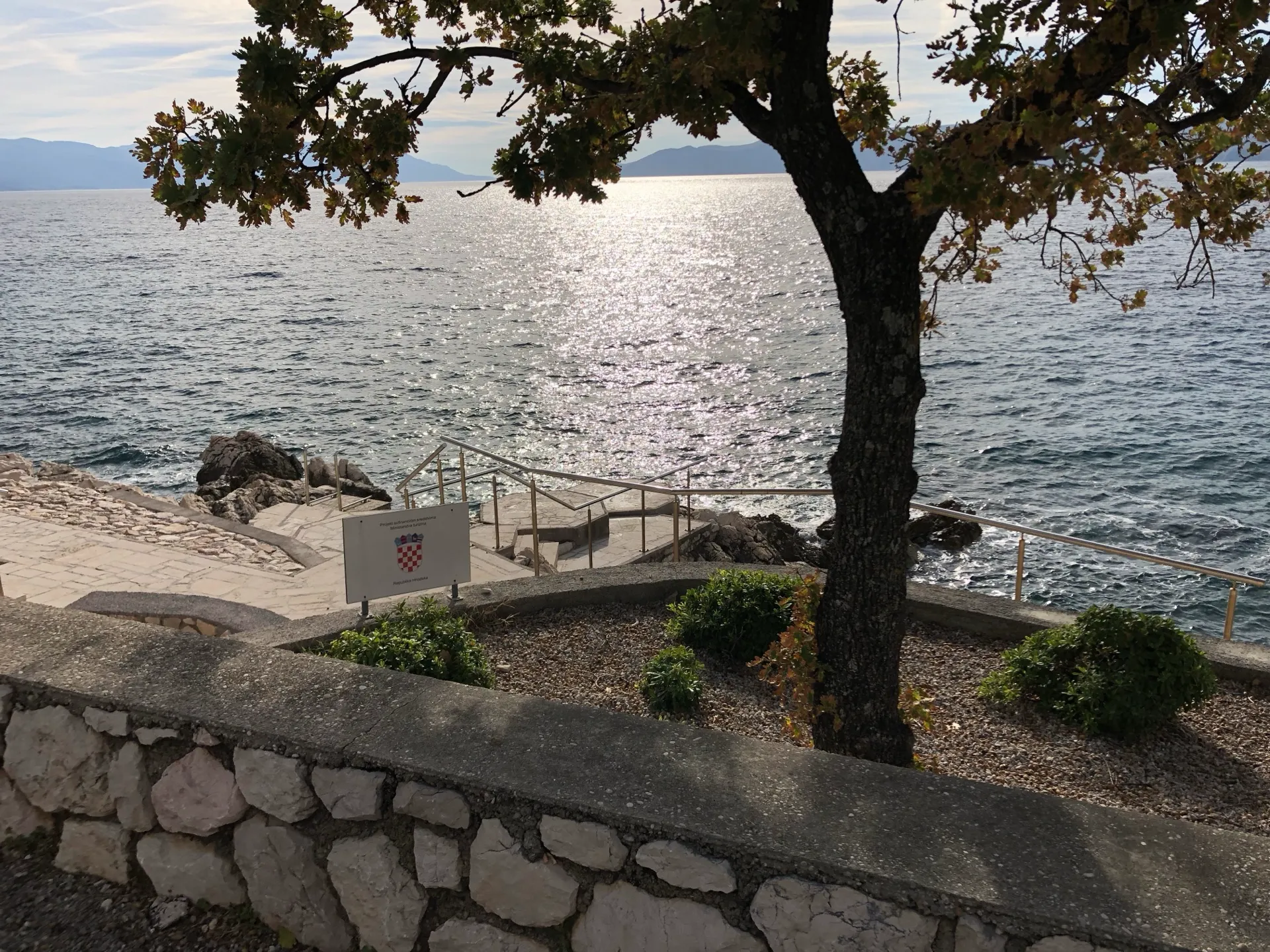 Handrails and arranged sea access on Obala Petra Krešimira IV