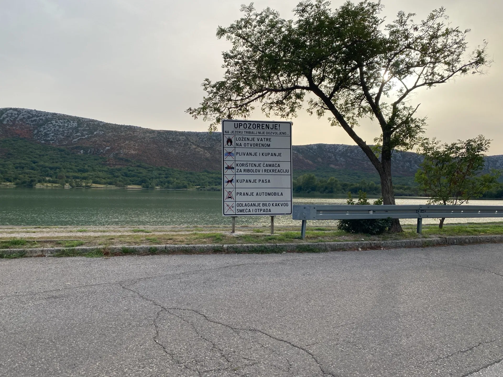 Visitor rules sign at Lake Tribalj